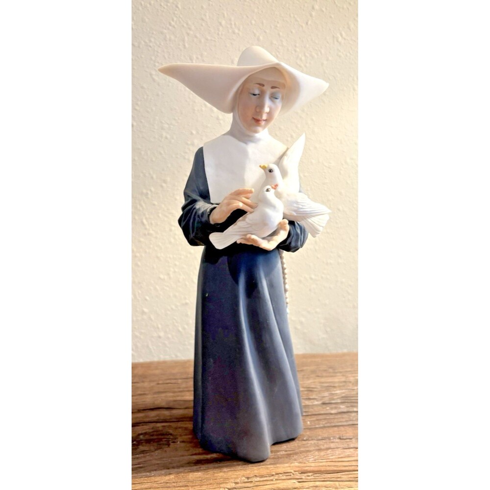 ALGORA Nun and Doves Made in Spain Figurine Used